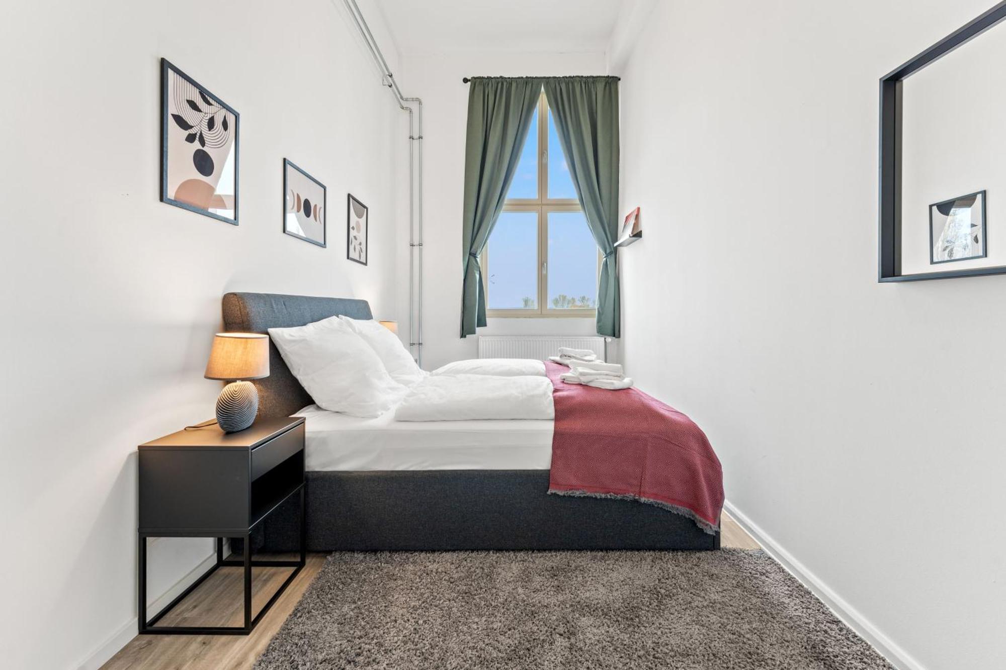 Mint Apartment Ueber Der Stadt Parken Kueche Wifi Berlin Kültér fotó